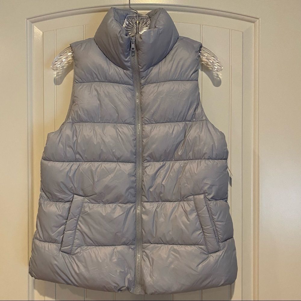 Old Navy Frost Free Puffer Vest